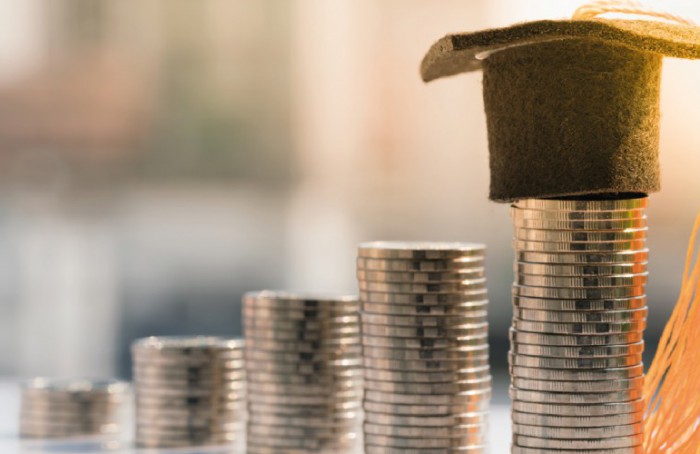 Pesquisa aponta que 97% das escolas particulares ficarão mais caras em 2024