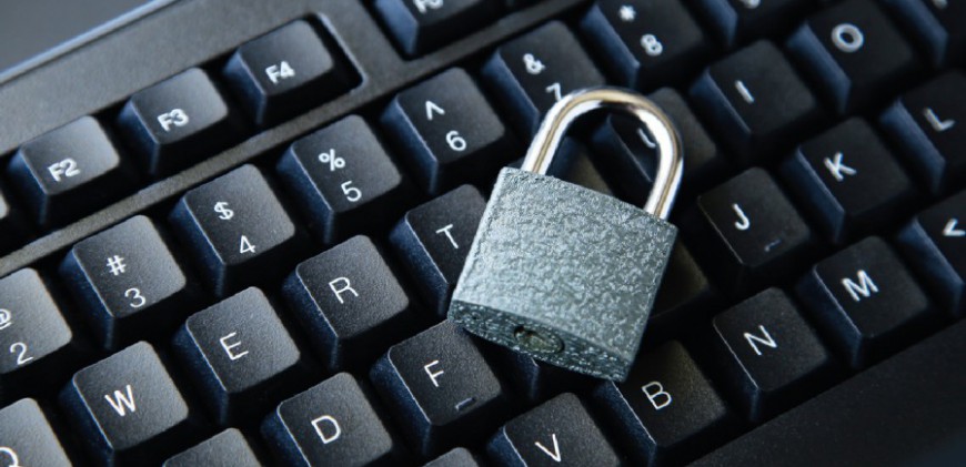 Trocar certificado digital pelo login e senha é um risco grave aos dados do cidadão