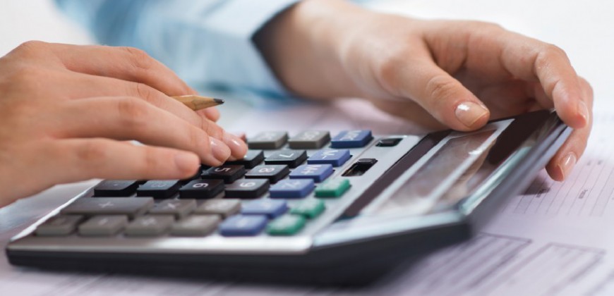 Como é feito o cálculo da segunda parcela do 13º salário?